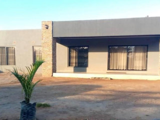 3-bedroom-house-for-sale-in-ibex-meanwood