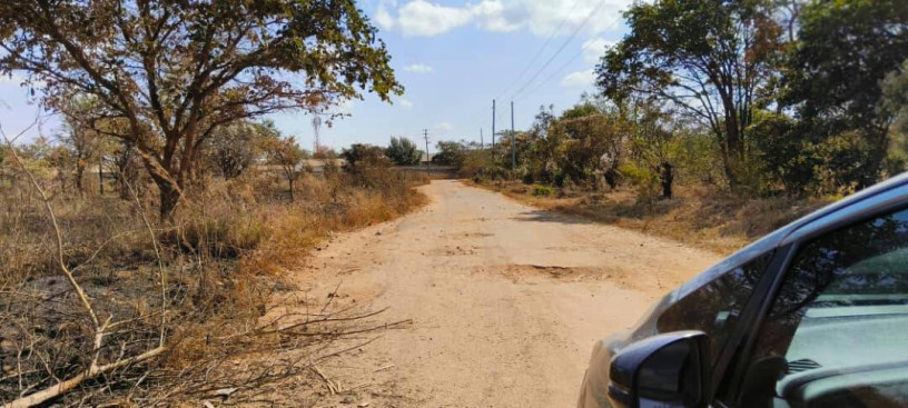 3-plots-for-sale-in-ibex-meanwood-big-1