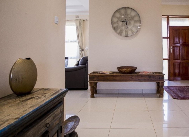 3-bedroom-house-for-rent-in-roma-park-big-7