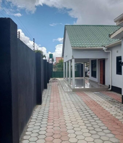 4-bedroom-house-for-rent-in-meanwood-ndeke-big-0