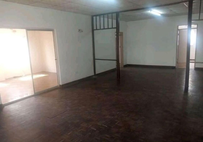 neat-and-spacious-5-bedroom-house-in-olympia-big-2