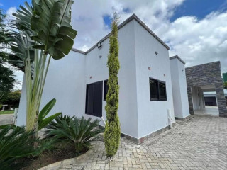 5-bedroom-house-for-rent-in-ibex-hill
