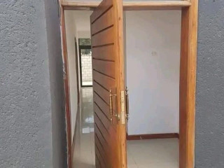 2-bedroom-flat-for-rent-in-ibex-hill