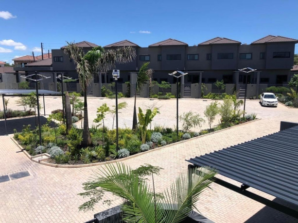 2-bedroom-apartment-for-rent-in-roma-park-big-2