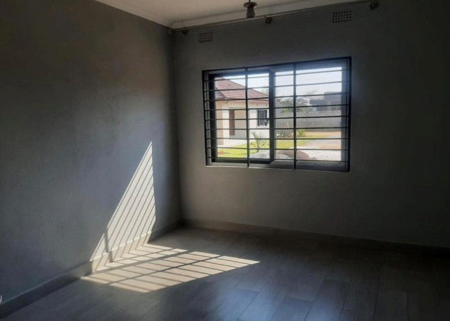 2-bedroom-flat-for-rent-in-silverest-big-6