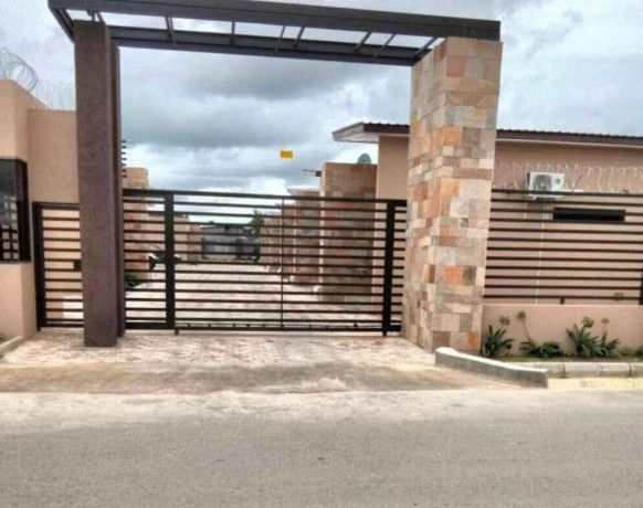 2-bedroom-flat-for-rent-in-salama-park-big-2