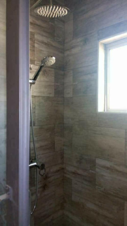 beautiful-one-bedroom-townhouses-in-silverest-big-2