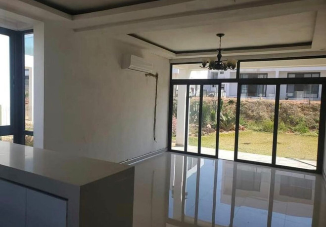 3-bedroom-flat-for-rent-in-ibex-hill-big-1