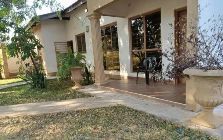 4-bedroom-flats-for-sale-in-ibex-hill-big-0