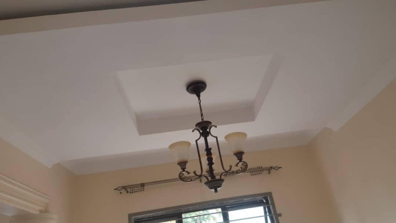 2-bedroom-flats-for-sale-in-meanwood-big-3