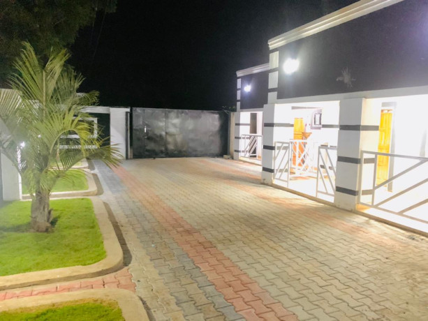 fully-furnished-apartments-and-lodge-big-0