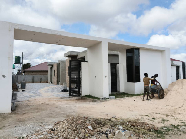 lovely-standalone-flats-for-sale-in-salama-park-big-8