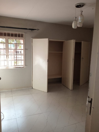 3-bedroom-flat-for-sale-in-long-acres-big-7