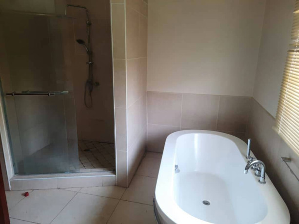 4-bedroom-duplex-house-for-rent-in-kabulonga-big-5