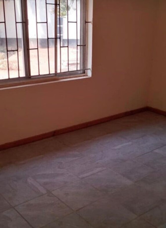 4-bedroom-house-for-rent-in-avondale-big-0