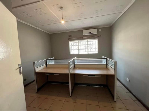 4-bedroom-house-for-rent-in-olympia-big-7