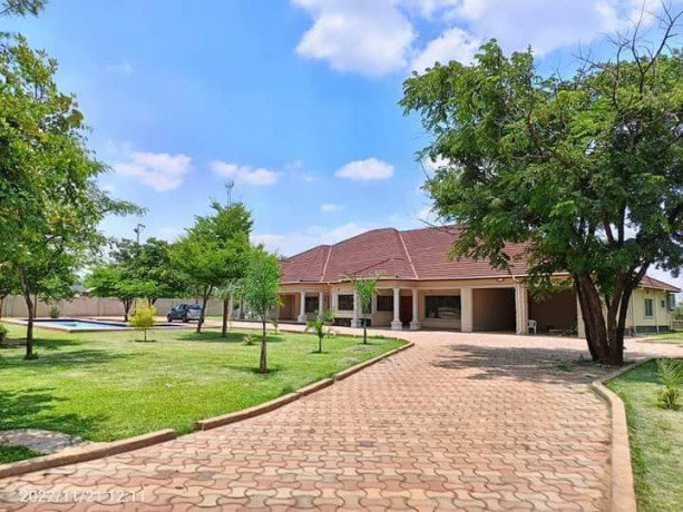 5-bedroom-stand-alone-house-with-2-bedroom-cottage-for-sale-in-new-kasama-big-7