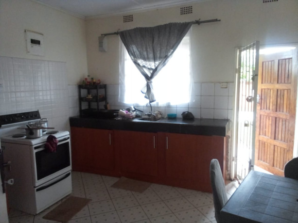 3-bedrooms-flats-for-sale-in-chilanga-big-4