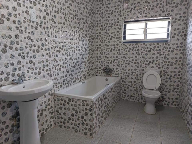 3-bedroom-house-for-sale-in-new-kasama-big-5