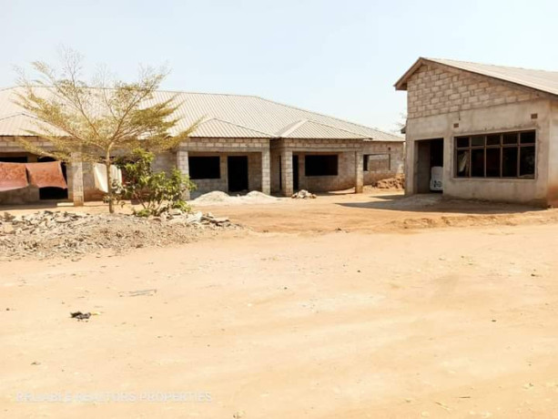 incomplete-houses-for-sale-in-meanwood-ibex-big-2