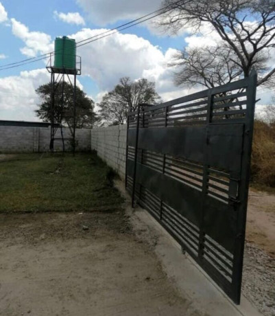 2-bedroom-flat-for-rent-in-meanwood-big-4