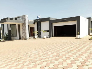 4-bedroom-house-for-sale-in-leopards-hill