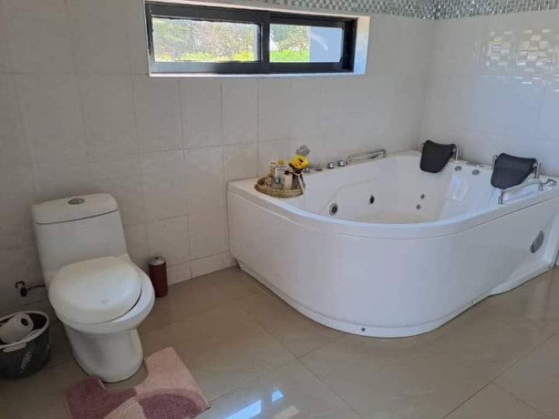 4-bedroom-house-for-sale-in-njolwe-big-0