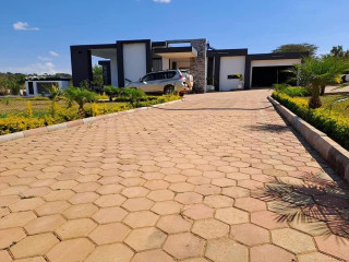 4-bedroom-house-for-sale-off-leopards-hill