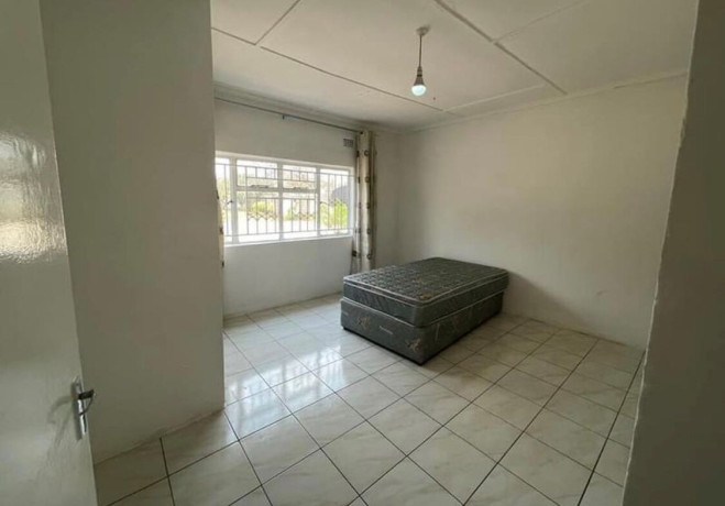 3-bedroom-flat-for-rent-in-new-kasama-big-5