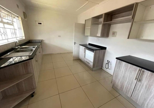 3-bedroom-flat-for-rent-in-new-kasama-big-3