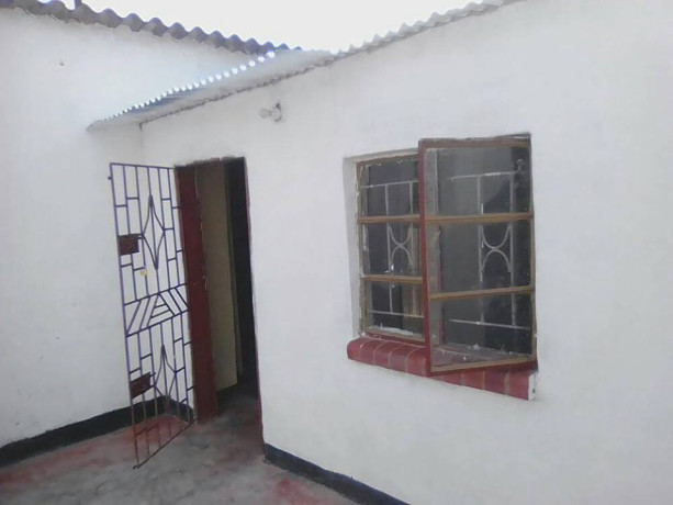 3-bedroom-house-for-rent-in-kabwe-big-4