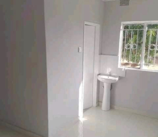 3-bedroom-house-for-rent-in-avondale-big-8