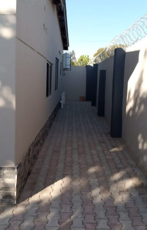 1-bedroom-flat-for-rent-in-kabwata-big-6