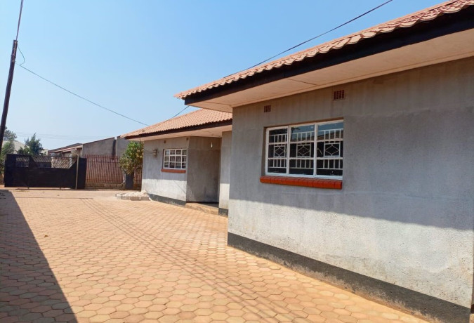 2-bedroom-flat-for-rent-in-chalala-big-0