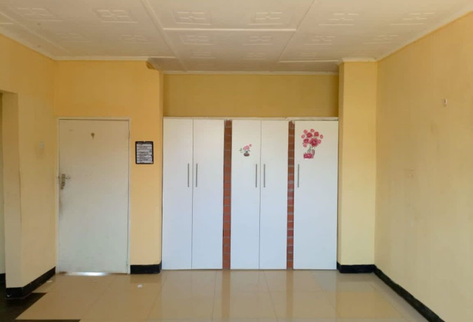 2-bedroom-flat-for-rent-in-chalala-big-2