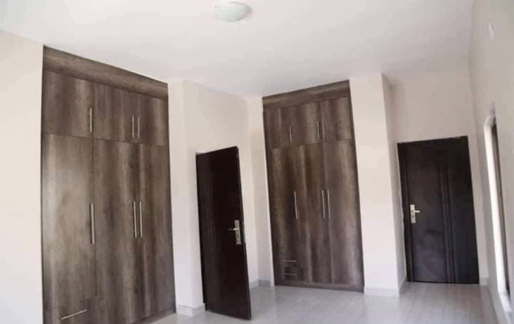 2-bedroom-flat-for-rent-in-ibex-meanwood-big-5