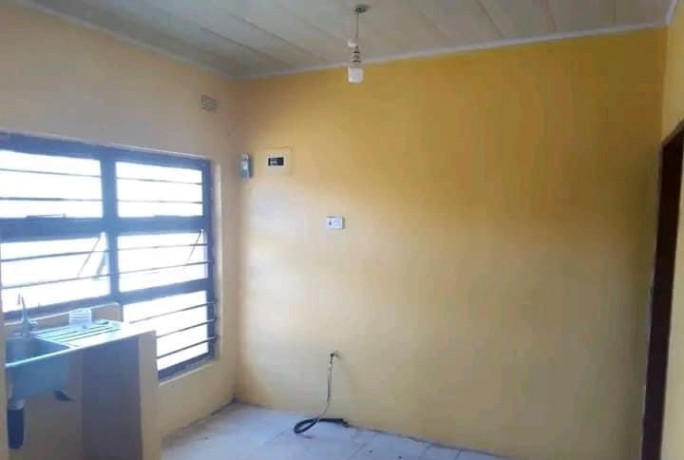 1-bedroom-flats-for-sale-in-chalala-big-3