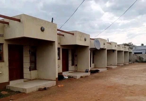 1-bedroom-flats-for-sale-in-chalala-big-4