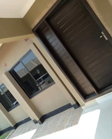 3-bedroom-flat-for-rent-in-libala-south-big-8