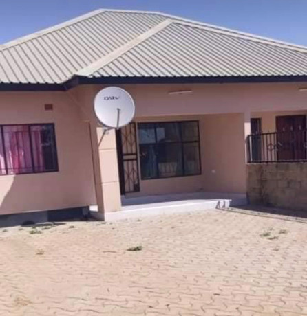 2-bedroom-flat-for-rent-in-meanwood-chamba-valley-big-0