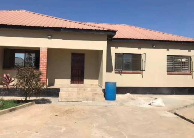 3-bedroom-flat-for-rent-in-meanwood-ndeke-big-1