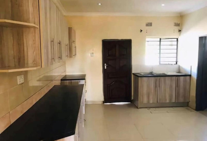 3-bedroom-flat-for-rent-in-meanwood-ndeke-big-5