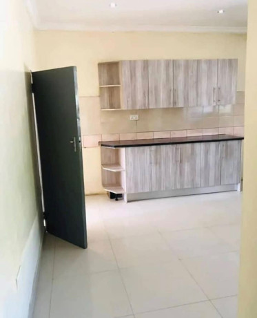 3-bedroom-flat-for-rent-in-meanwood-ndeke-big-4