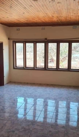 3-bedroom-flat-for-rent-in-rhodes-park-big-2