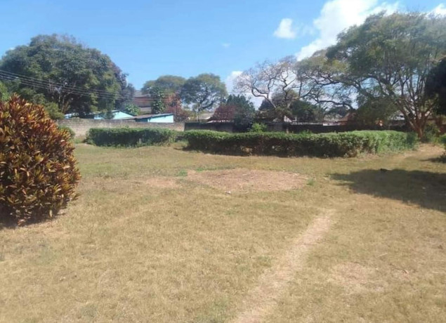 spacious-4-bedroom-house-in-rhodes-park-for-sale-big-7