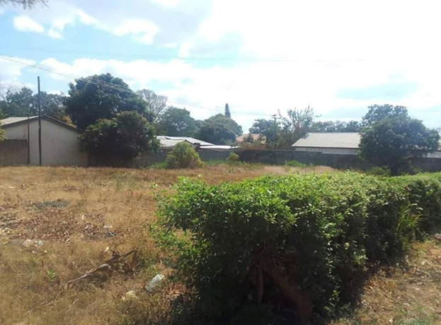 spacious-4-bedroom-house-in-rhodes-park-for-sale-big-0