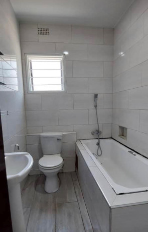 2-bedroom-flat-for-rent-in-rhodes-park-big-4