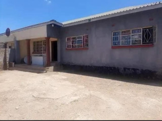 3-bedroom-flat-for-sale-in-kamwala-south