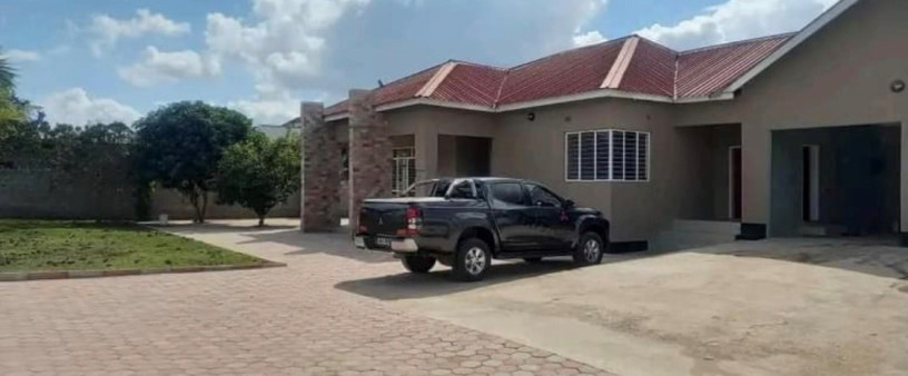 4-bedroom-house-for-rent-in-silverest-big-0