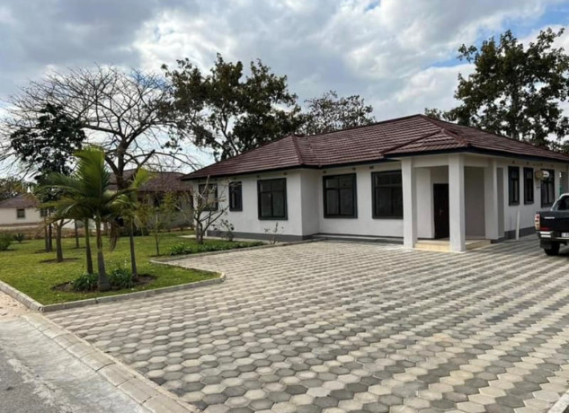 5-bedroom-house-for-rent-in-silverest-big-0